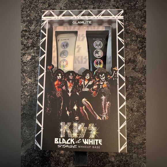 KISS ™ X GLAMLITE EYE BASES - Picture 3 of 5